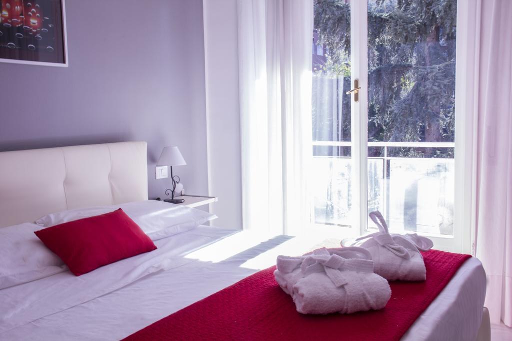 Domus Raffaello Bed and Breakfast Rom Rum bild